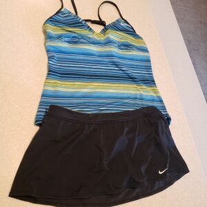 Nike Swimsuit Woman’s Size 8/10 Blue Yellow Black Tankini Skirt Bottom 2 Piece